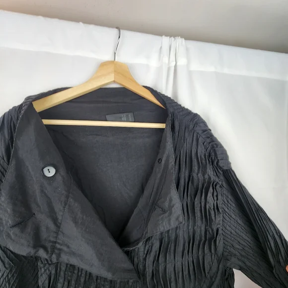 Moyuru Japan Oversized Light Coat - L in EUC - Picture 4 of 15